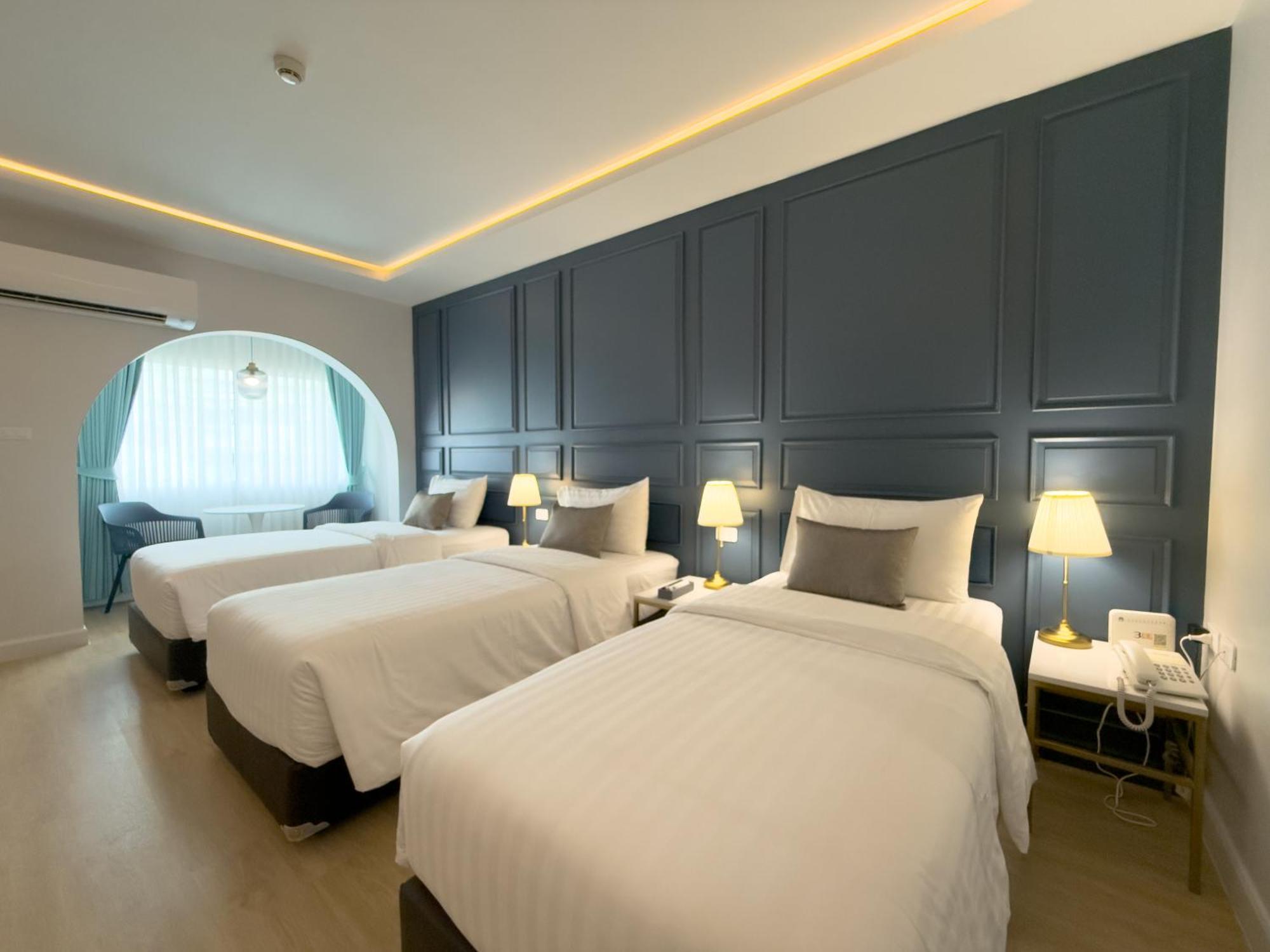 Regent Ramkhamhaeng 22 Hotel Банкок Екстериор снимка